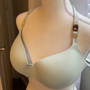 Victoria’s Secret -Incredible Lined Demi